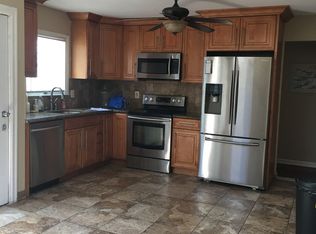 24 Sunny Rd, Saint James, NY 11780