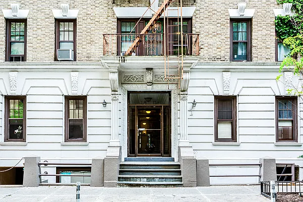 Rented by Corcoran | media 17