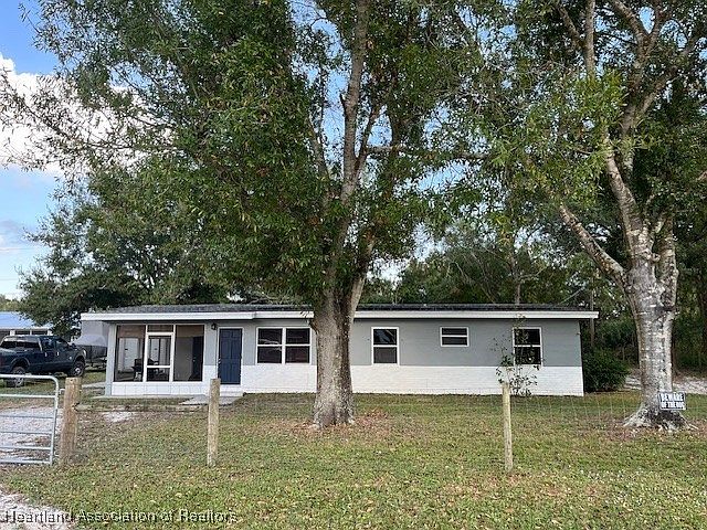 1st image of 3746 NW 31st Ave