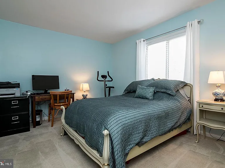 20742 Highland Hall Dr — Photo 19