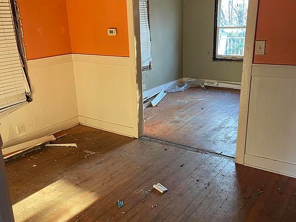 5th image of 817 Shelby Ave