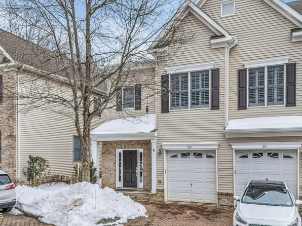 20 Brianna Court #20, Atlantic Highlands, NJ 07716