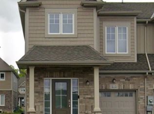 102 Sycamore St, Welland, ON L3C 0H8