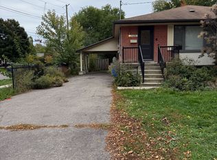 2402 Belyea St, Oakville, ON L6L 1P1