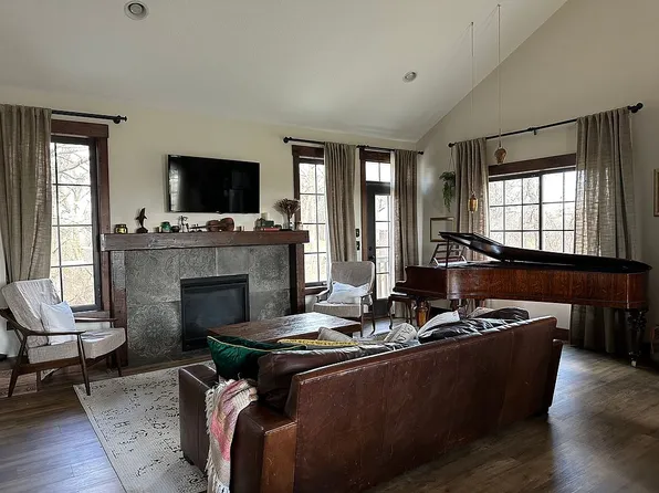 14996 295th Ave NW, Zimmerman, MN 55398