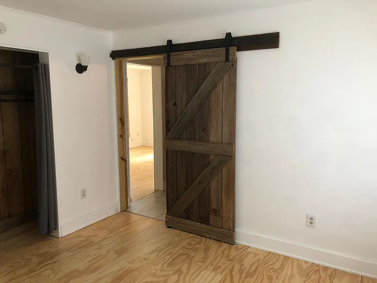 27 Hambrick Rd #B — Photo 2