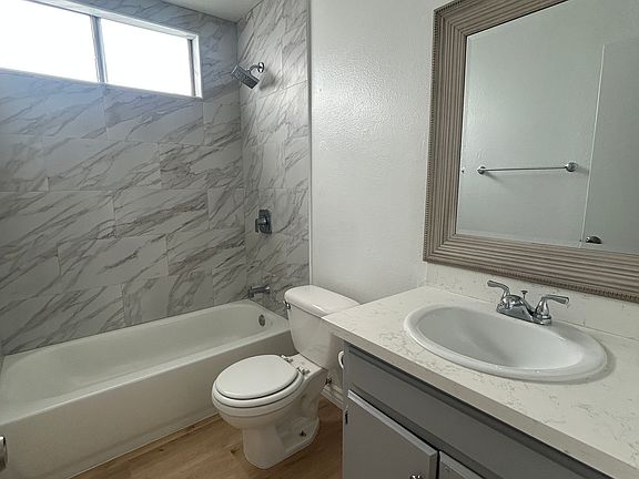 3rd image of 3128 Collier Ave APT 9