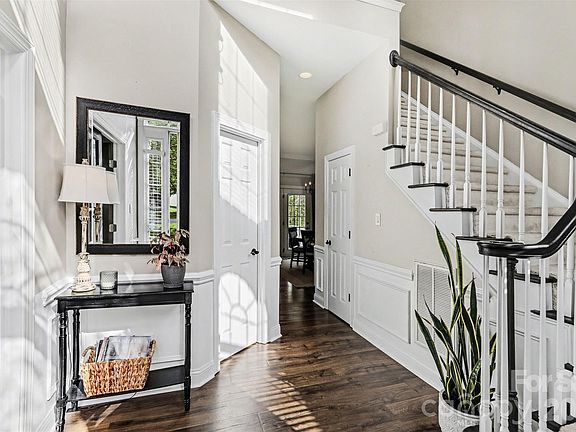 3rd image of 12329 Panthersville Dr