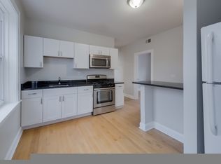 3604 W Roscoe St UNIT 1R, Chicago, IL 60618