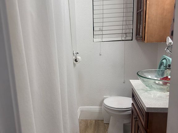 4th image of 629 18th St #637-A