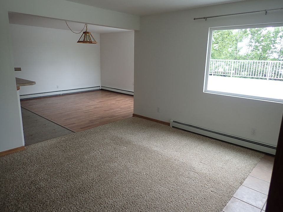 Living room/dining