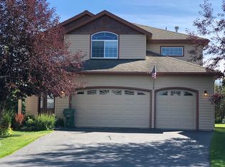 11123 Bulwark Cir, Anchorage, AK 99515