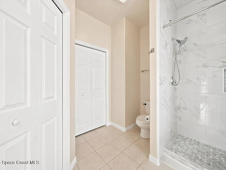 5647 Indigo Crossing Dr — Photo 21