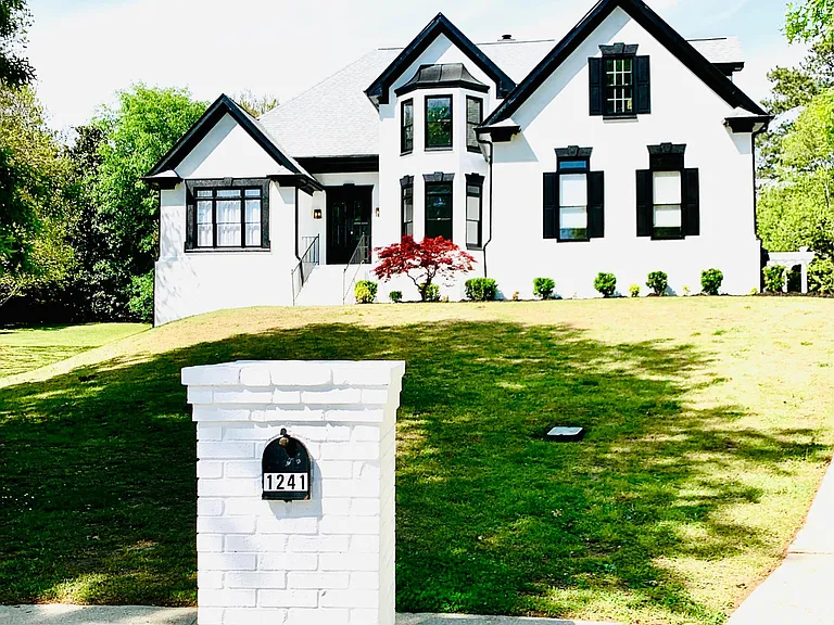 1241 Annapolis Way — Photo 3