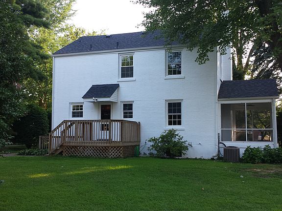 3rd image of 2635 Landor Ave