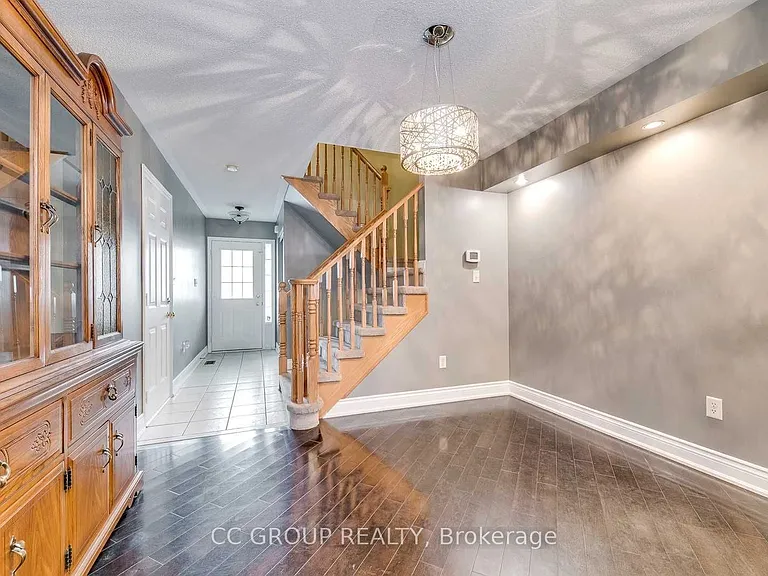 2153 Baronwood Dr — Photo 3