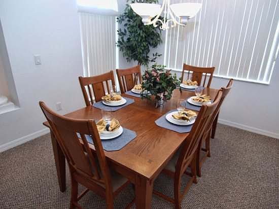 CP5P644MD-Dining-Area