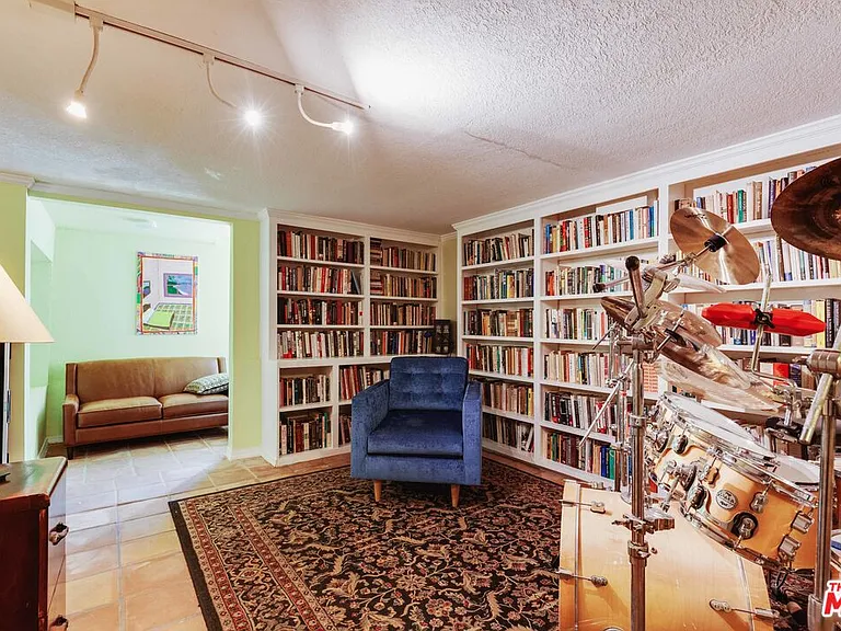 3024 Angus St — Photo 28