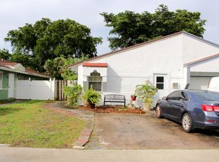 7171 SW 14th St, North Lauderdale, FL 33068