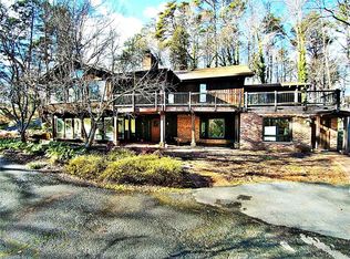4269 Stonehenge Ln, Winston Salem, NC 27106