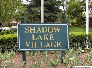 67 Lexington Ct, Holmdel, NJ 07733