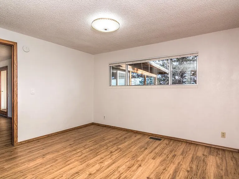 63310 Deschutes Market Rd — Photo 19