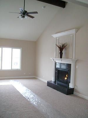 2nd image of 1105 Brooke Ln