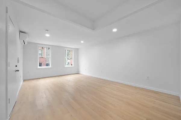 Rented by Ankor Management | media 19