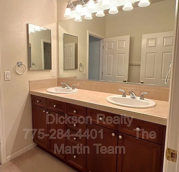 6242 Ten Mile Ct — Photo 15