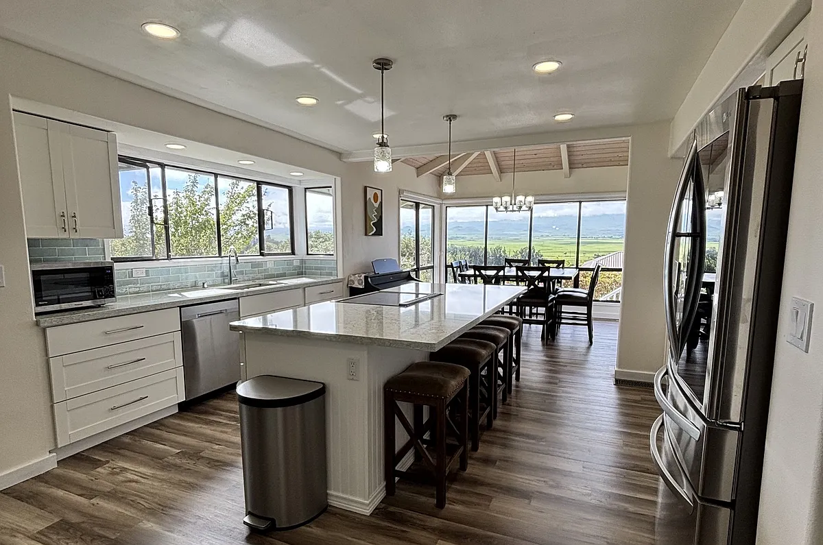 Building Photo - 64-5254 Mokuloa Dr