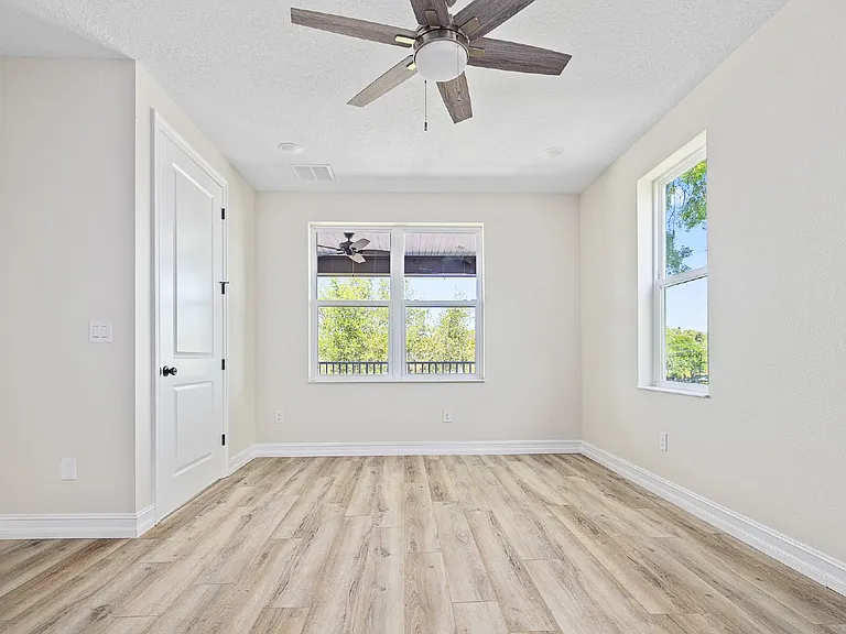 3208 N Rome Ave — Photo 15