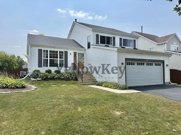 613 Greystone Ln, Bolingbrook, IL 60440