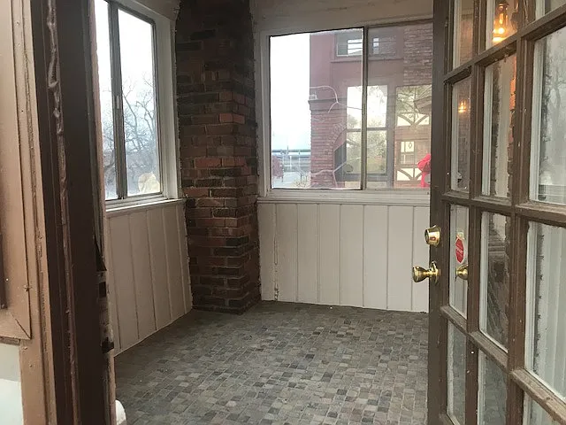 1337 Riverside Dr — Photo 2