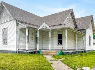 614 W 2nd St, Seymour, IN 47274