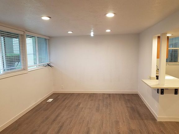 4th image of 4433 S Rosehaven Ct APT D
