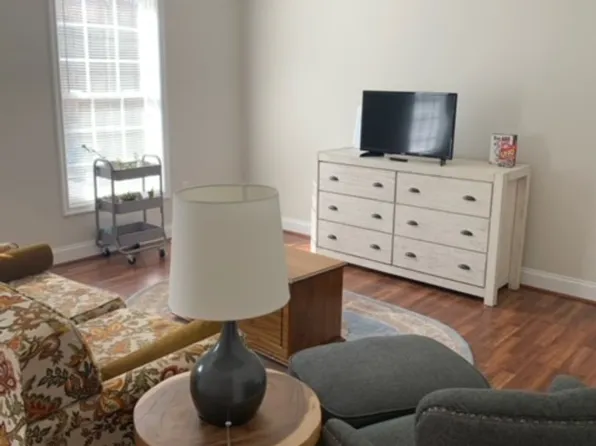 2009 Lakeside Dr Unit 214, Lynchburg, VA 24501