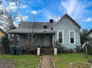 1304 N 11th St, Waco, TX 76707