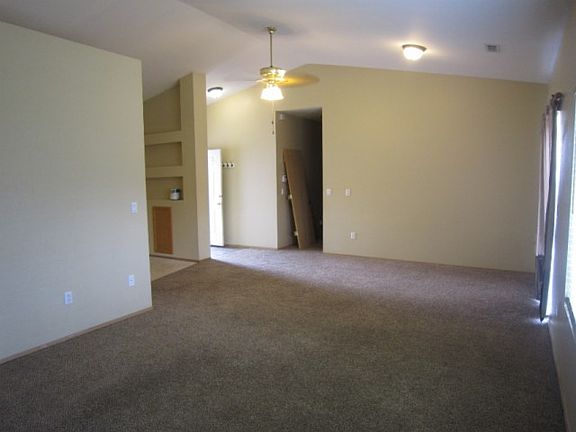 4th image of 19709 12th Avenue Ct E