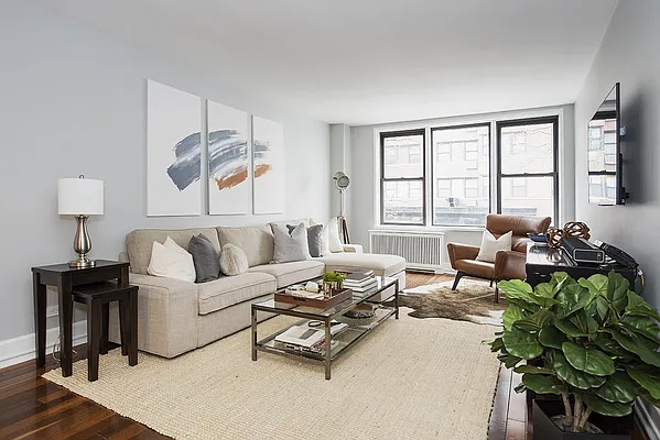 Sold by Nouveau Realty | media 2