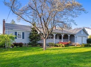 12 Webber Rd, Rocky Hill, CT 06067