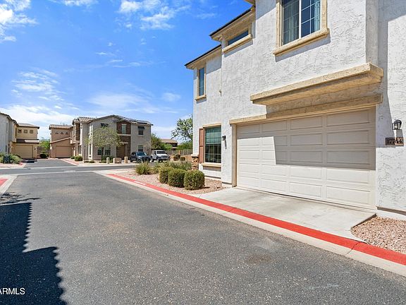 3rd image of 17764 W MANDALAY Lane