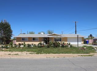 10671 Tecopa Rd, Apple Valley, CA 92308