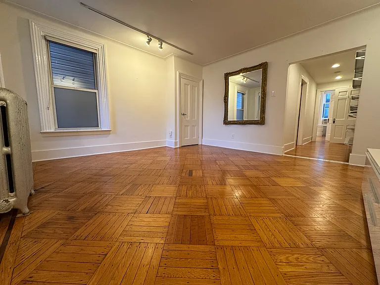 994 Willoughby Ave #2 — Photo 3