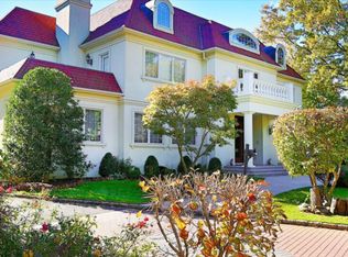 48A Arleigh Rd, Great Neck, NY 11021