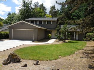 10 Churchill Downs, Lake Oswego, OR 97035