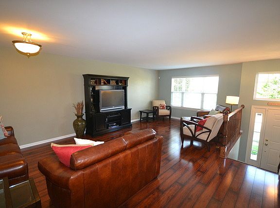 3rd image of 24451 John Adams Dr