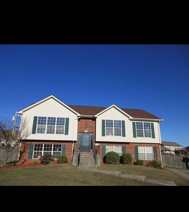 1st image of 113 Greentree Dr #House