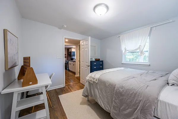 145 Griffeth St — Photo 11