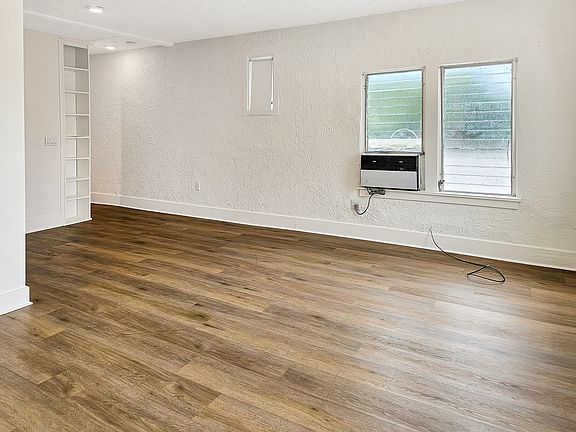 2nd image of 211 NE 97th St #201