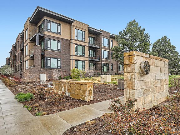 2nd image of 6618 E Lowry Blvd #307